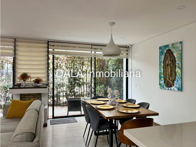 Casa de 3 alcobas en venta en Pueblo Viejo, Cota, 158 m² · foto 3 de 20