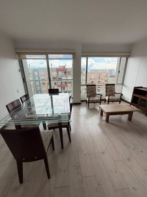 Apartamento de 3 alcobas en venta en Hayuelos, Bogotá, 83 m² · foto 6 de 24
