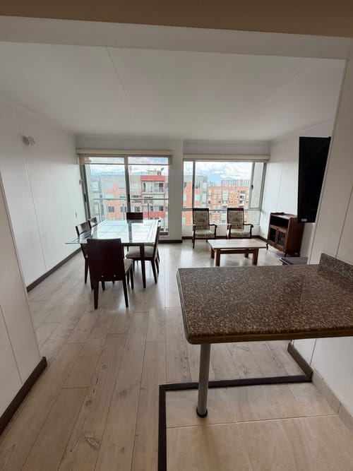 Apartamento de 3 alcobas en venta en Hayuelos, Bogotá, 83 m² · foto 4 de 24