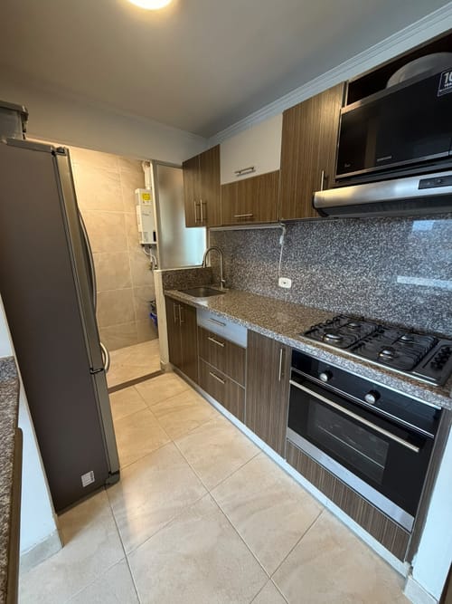 Apartamento de 3 alcobas en venta en Hayuelos, Bogotá, 83 m² · foto 10 de 24