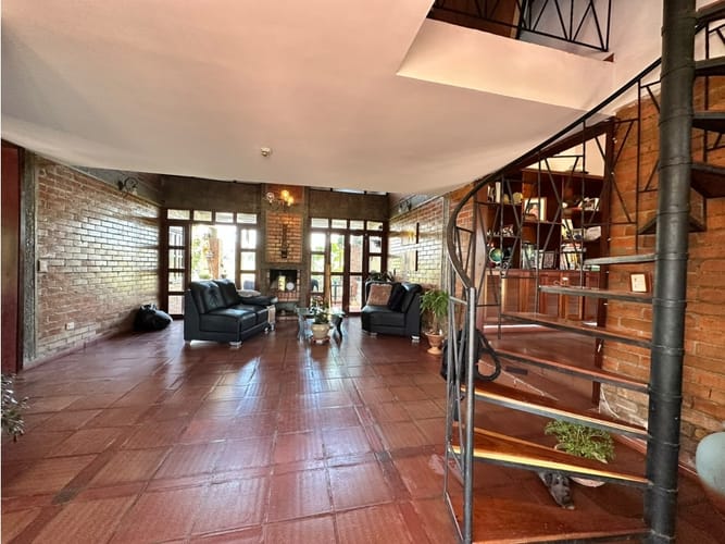Casa de 3 alcobas en venta en Tribunas Corcega, Pereira, 290 m² · foto 7 de 17