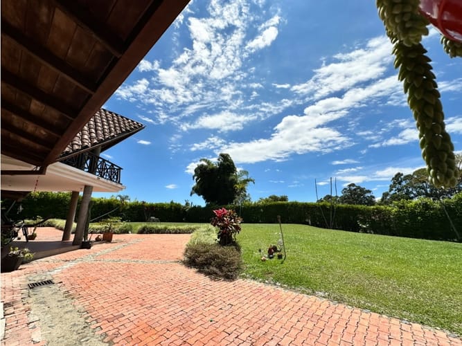 Casa de 3 alcobas en venta en Tribunas Corcega, Pereira, 290 m² · foto 12 de 17