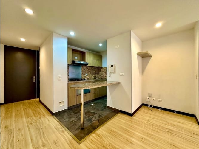 Apartamento de 1 alcoba en venta en Chapinero, Bogotá, 46 m² · foto 2 de 18