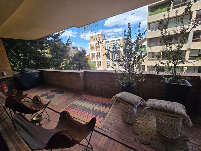 Apartamento de 3 alcobas en venta en Los Rosales, Bogotá, 254 m² · foto 12 de 24