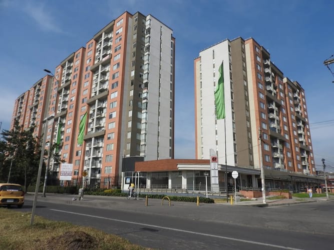 Apartamento de 3 alcobas en arriendo en Boyaca Real, Bogotá, 89 m² · foto 2 de 21
