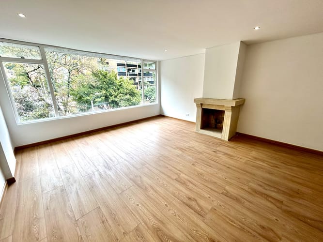Apartamento de 2 alcobas en venta en Chicó Reservado, Bogotá, 97 m² · foto 2 de 20