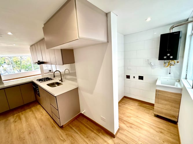 Apartamento de 2 alcobas en venta en Chicó Reservado, Bogotá, 97 m² · foto 5 de 20