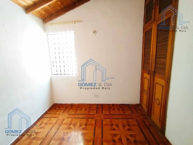 Casa de 2 alcobas en arriendo en Miraflores, Medellín, 65 m² · foto 8 de 9