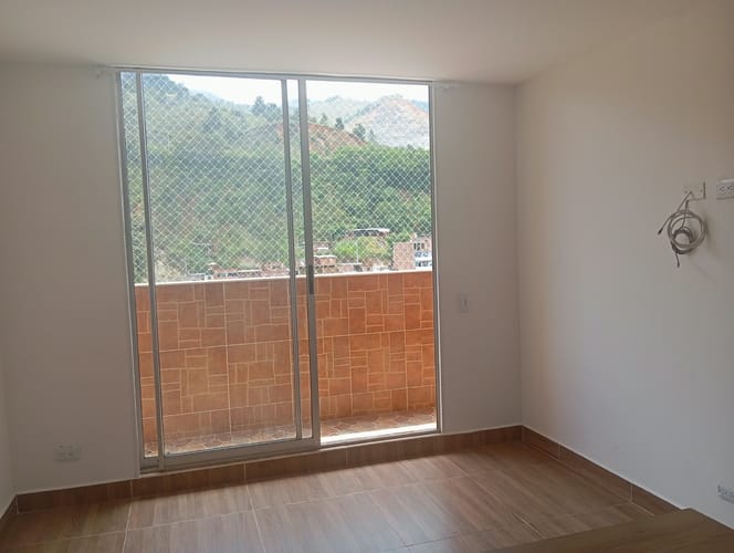 Apartamento de 3 alcobas en venta en La Gabriela, Bello, 57 m² · foto 4 de 12