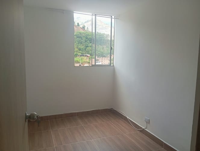 Apartamento de 3 alcobas en venta en La Gabriela, Bello, 57 m² · foto 6 de 12