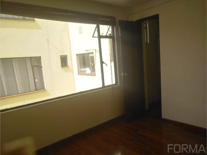 Apartamento de 2 alcobas en venta en Los Cedros, Bogotá, 63 m² · foto 6 de 14