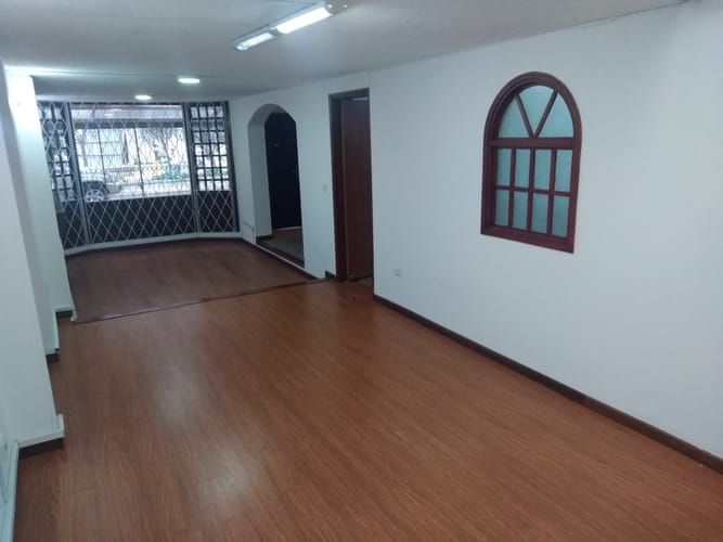 Casa de 4 alcobas en arriendo en Cedritos, Bogotá, 240 m² · foto 2 de 18
