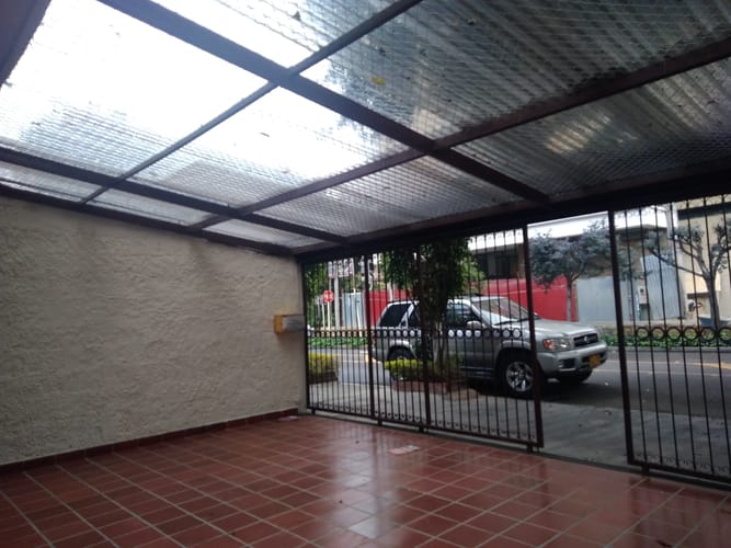 Casa de 4 alcobas en arriendo en Cedritos, Bogotá, 240 m² · foto 17 de 18