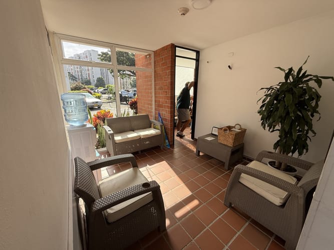 Apartamento de 2 alcobas en arriendo en Cr. Los Naranjos, Jamundí, 65 m² · foto 2 de 24