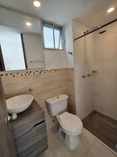 Apartamento de 2 alcobas en arriendo en Cr. Los Naranjos, Jamundí, 65 m² · foto 22 de 24