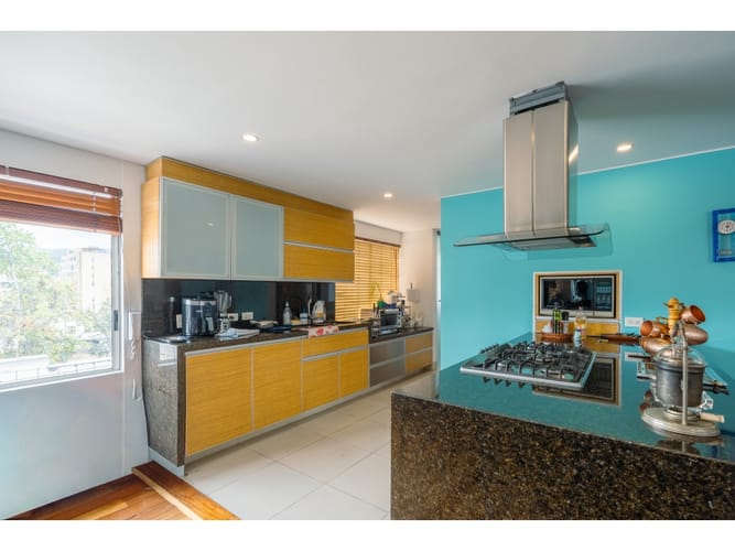 Apartamento de 1 alcoba en venta en Chicó Navarra, Bogotá, 140 m² · foto 6 de 19