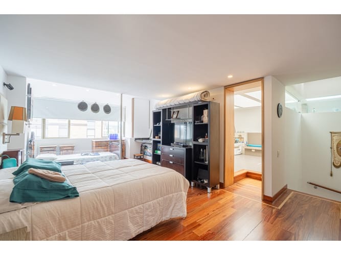 Apartamento de 1 alcoba en venta en Chicó Navarra, Bogotá, 140 m² · foto 8 de 19