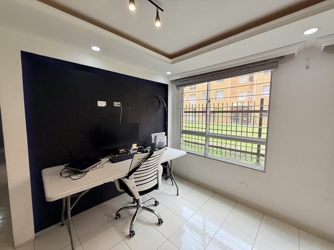 Apartamento de 3 alcobas en venta en Conjunto Residencial La Finca Super Manzana 10a, Madrid, 67 m² · foto 3 de 6