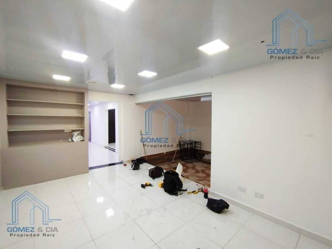 Casa de 4 alcobas en arriendo en La Castellana, Medellín, 182 m² · foto 4 de 16