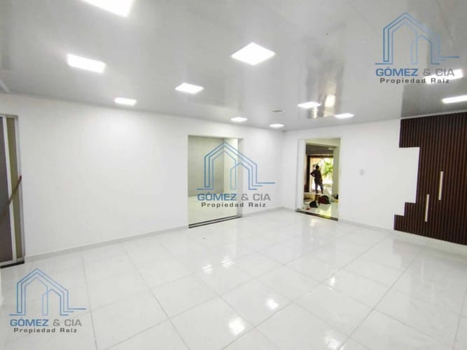 Casa de 4 alcobas en arriendo en La Castellana, Medellín, 182 m² · foto 9 de 16