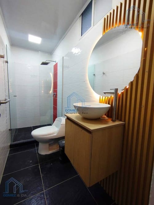 Casa de 4 alcobas en arriendo en La Castellana, Medellín, 182 m² · foto 16 de 16