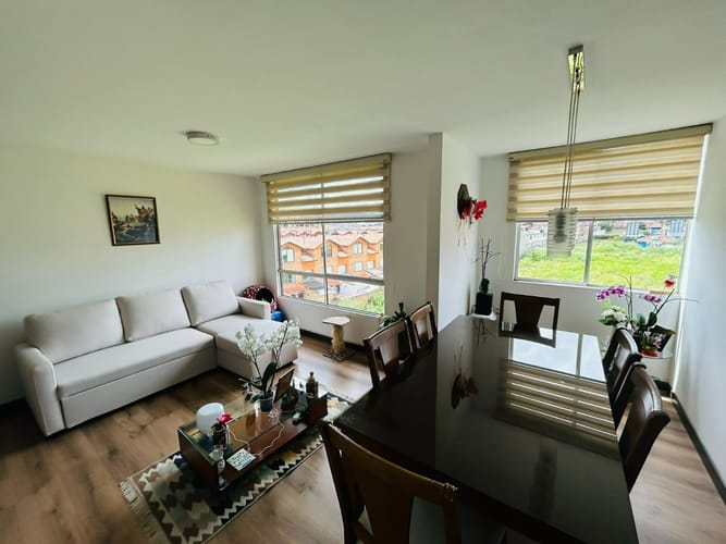Apartamento de 2 alcobas en venta en Hacienda San Jose, Chía, 54 m² · foto 2 de 11