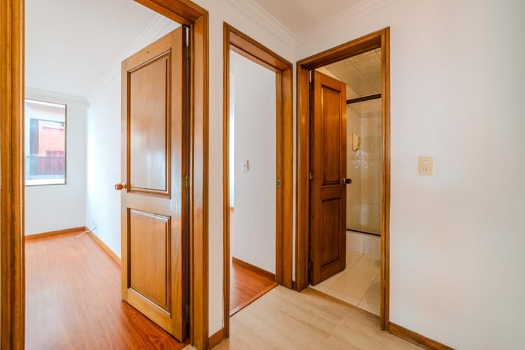 Apartamento de 3 alcobas en venta en Santa Barbara Occidental, Bogotá, 98 m² · foto 12 de 24