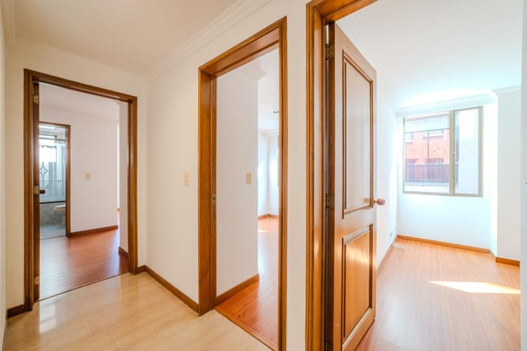 Apartamento de 3 alcobas en venta en Santa Barbara Occidental, Bogotá, 98 m² · foto 13 de 24