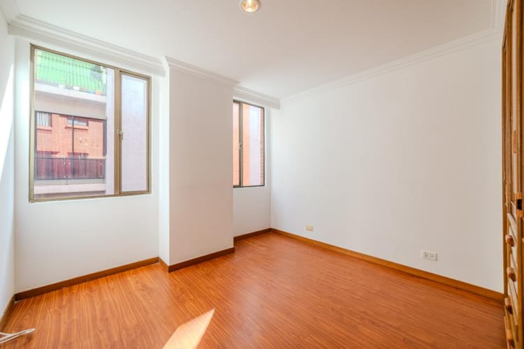 Apartamento de 3 alcobas en venta en Santa Barbara Occidental, Bogotá, 98 m² · foto 14 de 24