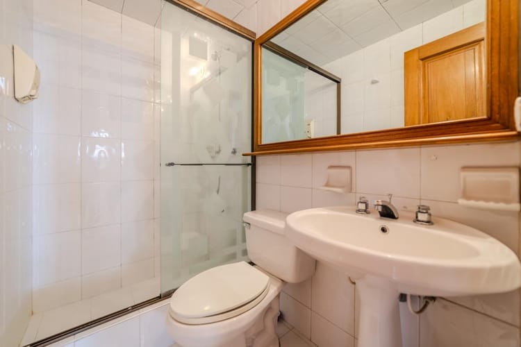 Apartamento de 3 alcobas en venta en Santa Barbara Occidental, Bogotá, 98 m² · foto 17 de 24