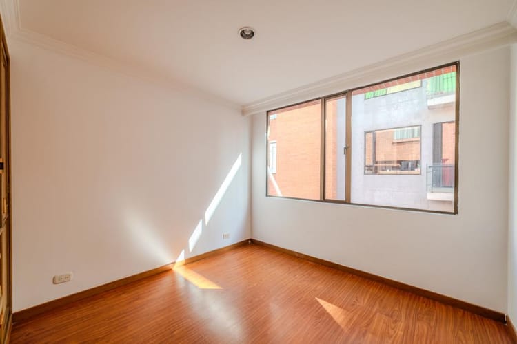 Apartamento de 3 alcobas en venta en Santa Barbara Occidental, Bogotá, 98 m² · foto 18 de 24