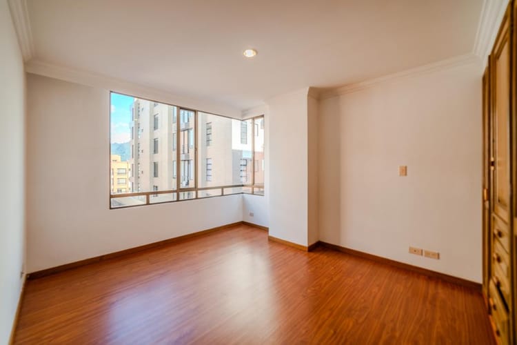 Apartamento de 3 alcobas en venta en Santa Barbara Occidental, Bogotá, 98 m² · foto 20 de 24