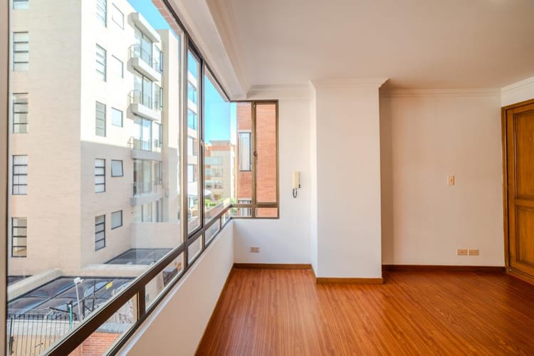 Apartamento de 3 alcobas en venta en Santa Barbara Occidental, Bogotá, 98 m² · foto 23 de 24
