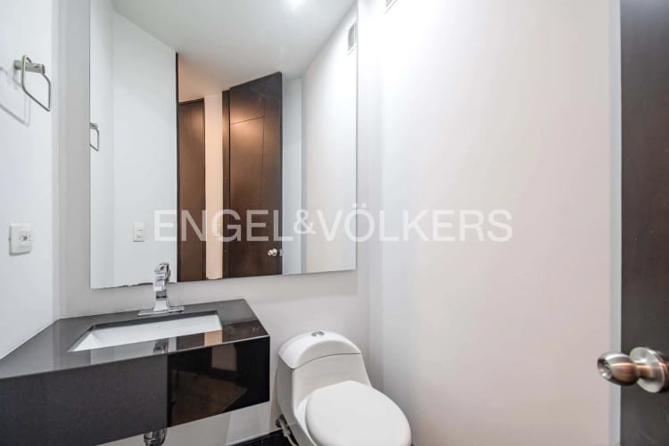 Apartamento de 3 alcobas en venta en Santa Barbara Occidental, Bogotá, 135 m² · foto 6 de 14