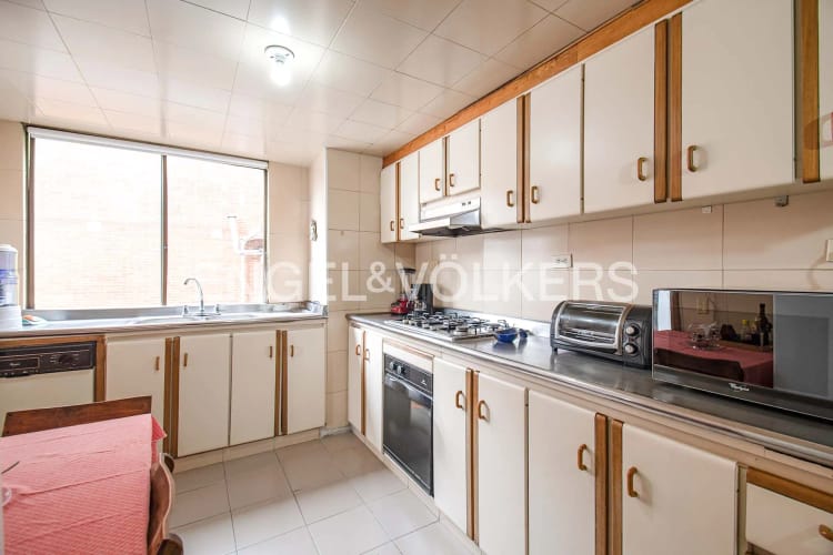 Apartamento en venta en Santa Barbara Central, Bogotá · foto 8 de 14