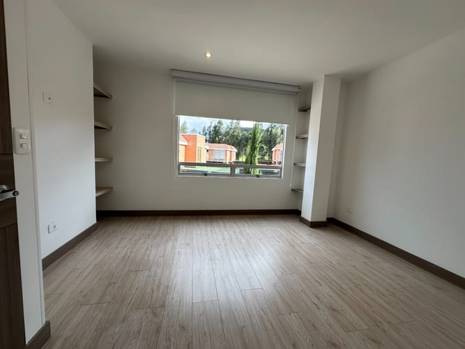 Casa de 4 alcobas en arriendo en Chuntame, Cajicá, 286 m² · foto 22 de 24