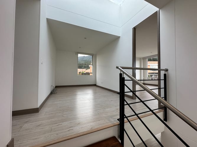 Casa de 4 alcobas en arriendo en Chuntame, Cajicá, 286 m² · foto 15 de 24