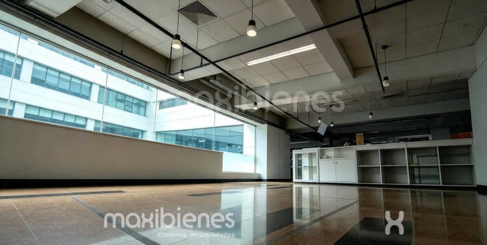 Local en arriendo en Loma Del Escobero, Envigado, 6 m² · foto 4 de 7