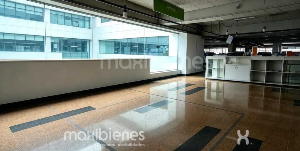Local en arriendo en Loma Del Escobero, Envigado, 6 m² · foto 5 de 7