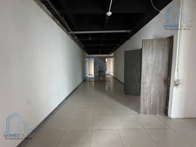 Local en arriendo en Conquistadores, Medellín, 660 m² · foto 10 de 16