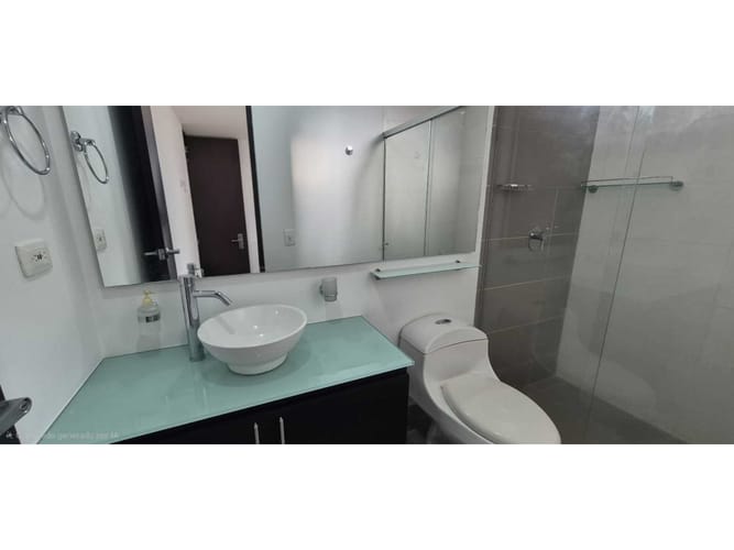Apartamento de 3 alcobas en venta en Zona Centro, Envigado, 106 m² · foto 16 de 24