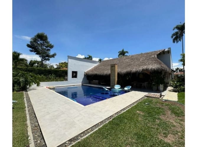 Casa de 4 alcobas en venta en Cerritos, Pereira, 500 m² · foto 2 de 24