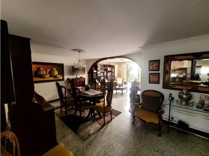 Casa de 4 alcobas en venta en Maraya, Pereira, 240 m² · foto 3 de 21