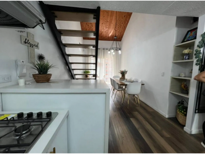 Apartamento de 2 alcobas en venta en Pinares, Pereira, 67 m² · foto 8 de 19