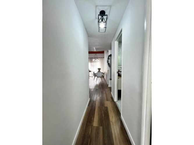 Apartamento de 2 alcobas en venta en Pinares, Pereira, 67 m² · foto 18 de 19