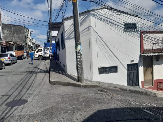 Casa de 2 alcobas en venta en Popular Modelo, Pereira, 127 m² · foto 3 de 13
