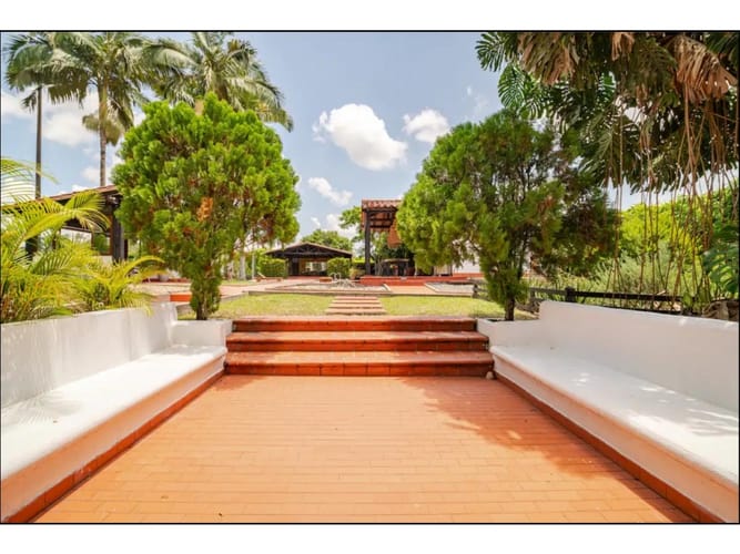 Casa de 8 alcobas en venta en Cerritos, Pereira, 800 m² · foto 7 de 22
