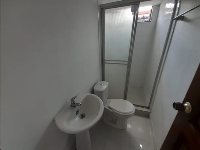 Casa de 2 alcobas en venta en Popular Modelo, Pereira, 127 m² · foto 12 de 13