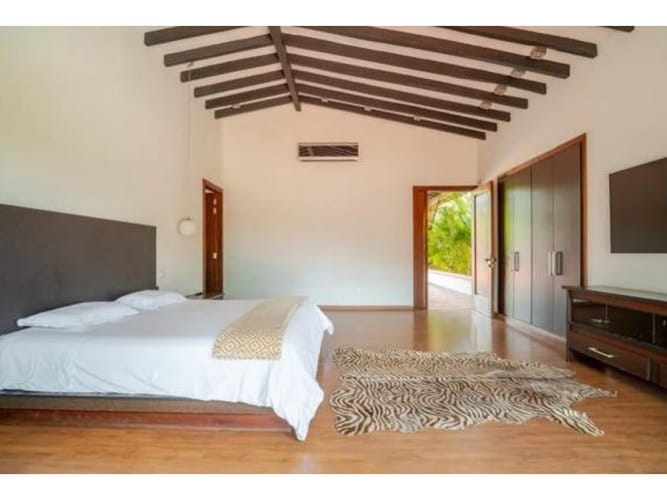 Casa de 8 alcobas en venta en Cerritos, Pereira, 800 m² · foto 16 de 22