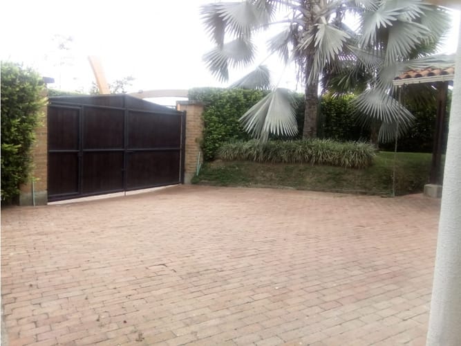 Casa de 5 alcobas en venta en Cerritos, Pereira, 620 m² · foto 5 de 14